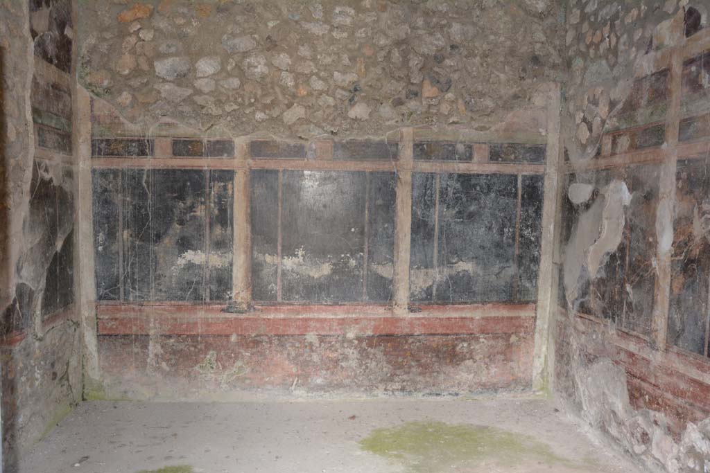 IX.14.4 Pompeii. September 2019. Oecus 14, looking towards west wall.
Foto Annette Haug, ERC Grant 681269 DÉCOR.