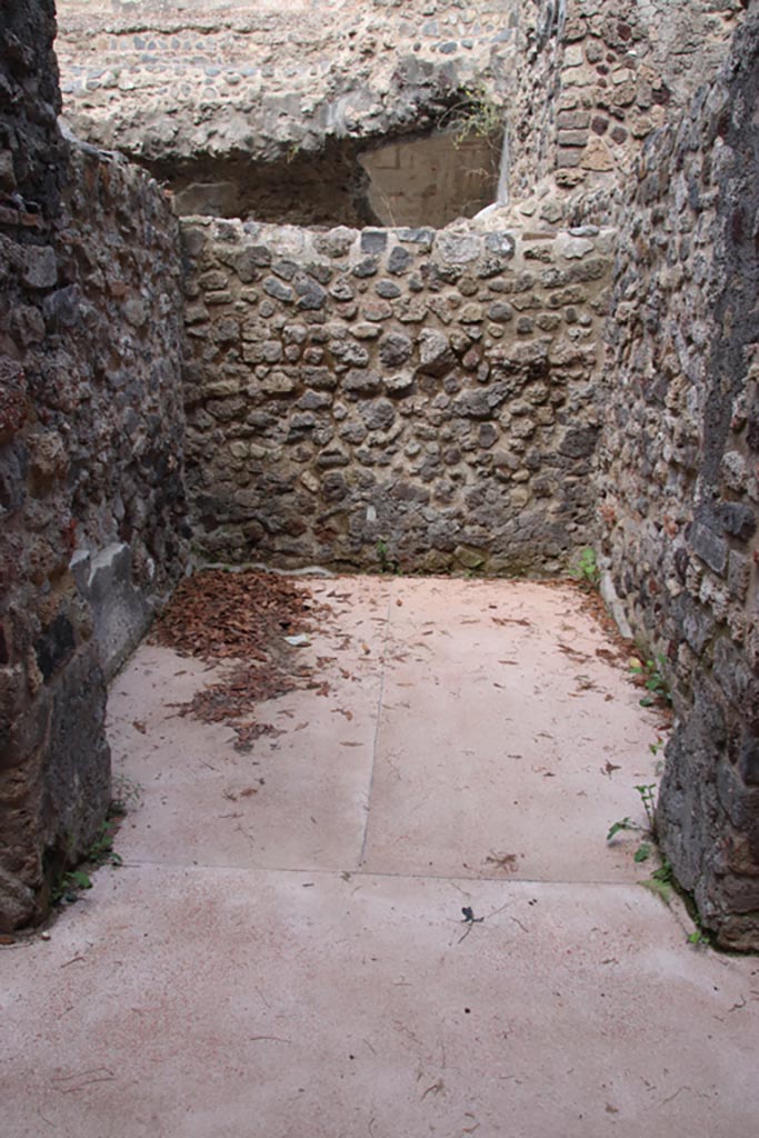 Villa of Diomedes, Pompeii. October 2023. 
Room 5,1, looking north across room. Photo courtesy of Klaus Heese.
