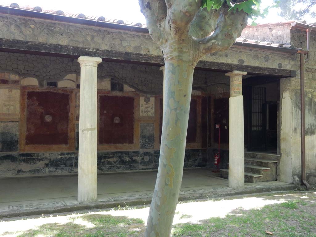 Villa San Marco, Stabiae, June 2019. Portico 20, looking towards south-east corner at south end.
Photo courtesy of Buzz Ferebee