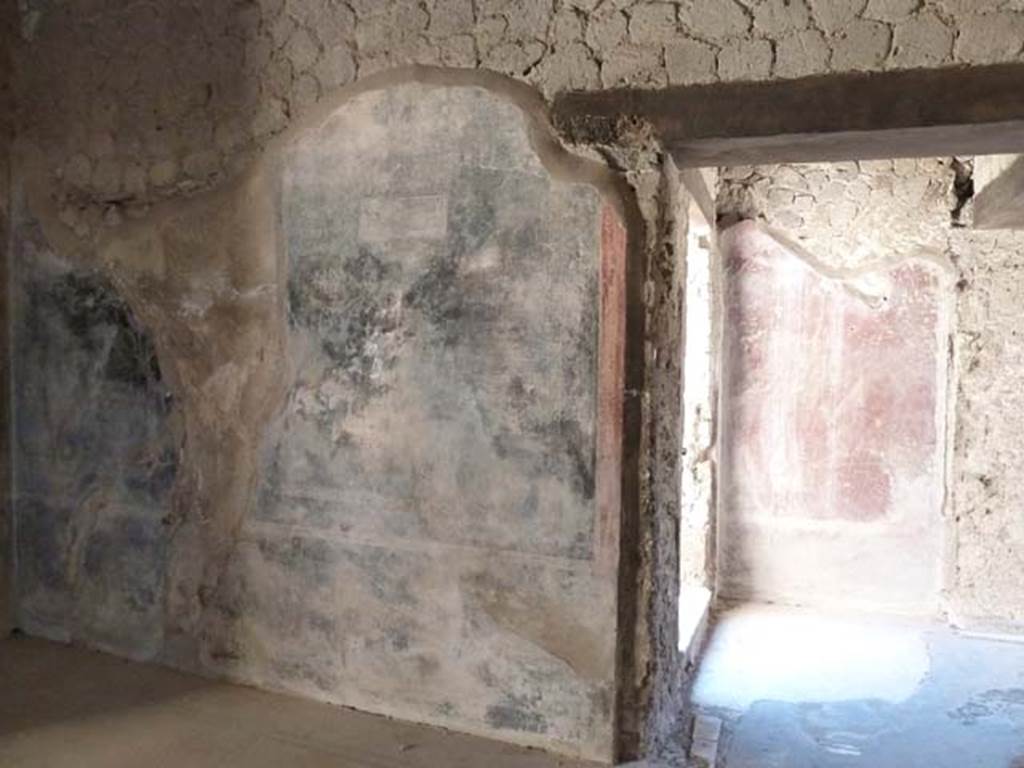Villa San Marco, Stabiae, September 2015. Room 35, south wall, with room 41, and doorway to room 42, on right.