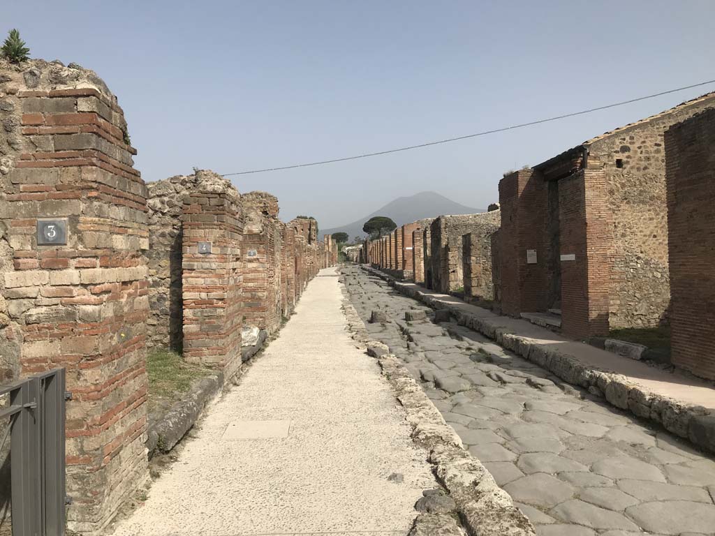 Via Stabiana, April 2019. Looking north from VII.2.3, on left.
On the right is IX.3.5, the House of M. Lucretius, and IX.3.6. Photo courtesy of Rick Bauer.