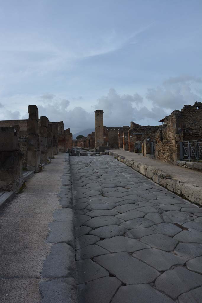 Via Stabiana, Pompeii. March 2018.
Looking north between VIII.4, on left, and I.4, on right.
Foto Tobias Busen, ERC Grant 681269 DÉCOR