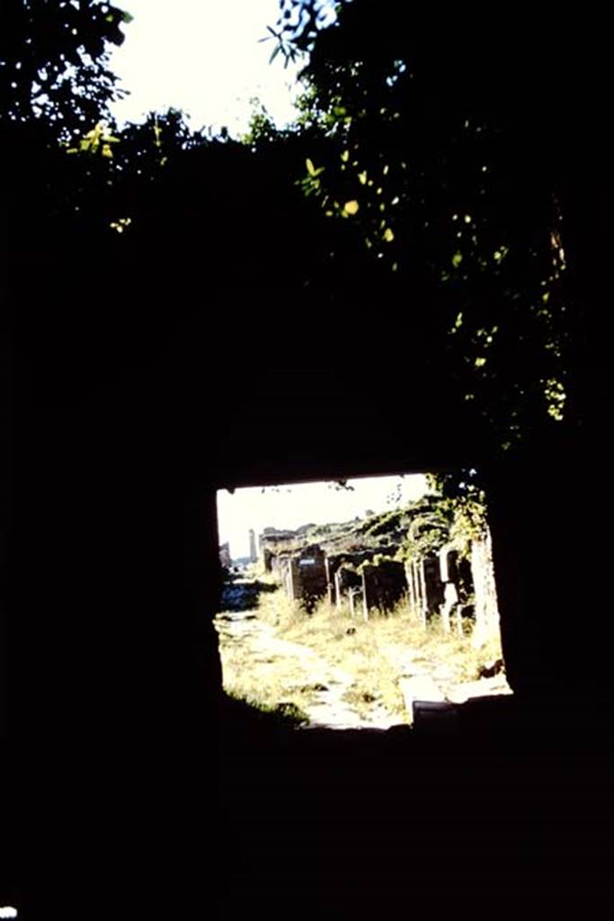 Via Stabiana, Pompeii. 1961. Looking north through Stabian gate towards I.1 and I.2.
Photo by Stanley A. Jashemski.
Source: The Wilhelmina and Stanley A. Jashemski archive in the University of Maryland Library, Special Collections (See collection page) and made available under the Creative Commons Attribution-Non Commercial License v.4. See Licence and use details.
J61f0332
