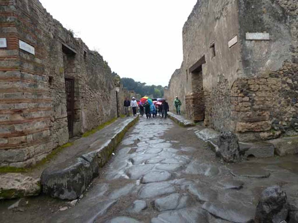 Vicolo del Menandro, May 2010. Looking west between I.3 and I.4, from junction with Vicolo del Citarista.