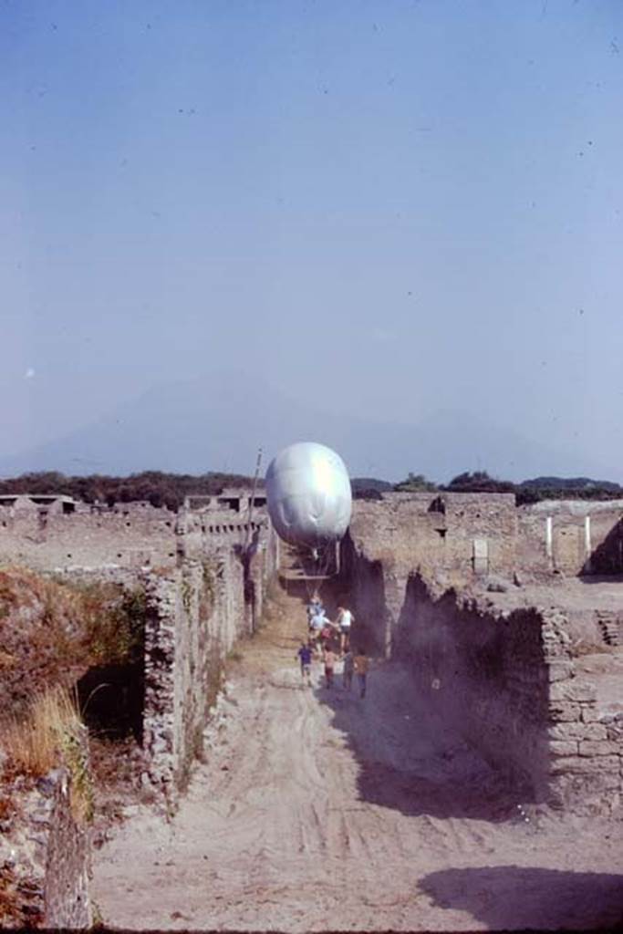 Vicolo della Nave Europa, Pompeii. 1974. Looking north between I.16 and I.15.
Photo by Stanley A. Jashemski.
Source: The Wilhelmina and Stanley A. Jashemski archive in the University of Maryland Library, Special Collections (See collection page) and made available under the Creative Commons Attribution-Non Commercial License v.4. See Licence and use details. J74f0381