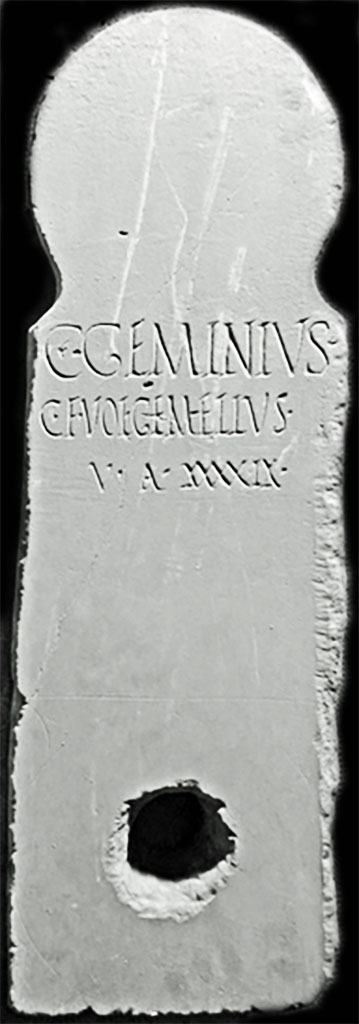 FS95-26 Marble cippus herm of Caius Geminius Cai Filius Voltinia Gemellus.
This herm shows XXXXIX (49 years) rather than the XXXIX recorded by Mau.
Now in Naples Archaeological Museum. Inventory number s. n.