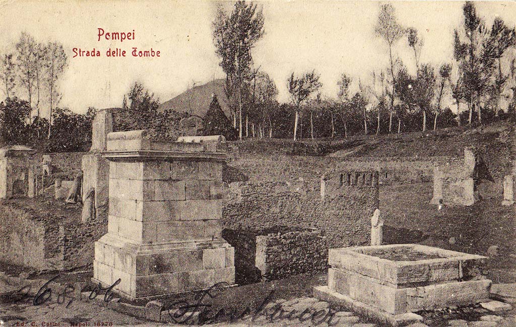 HGE35 Pompeii (front), HGE37 (left) and HGE36 (right). Old postcard by Cotini, c.1906.
Note the placing of the statues. Photo courtesy of Drew Baker.
