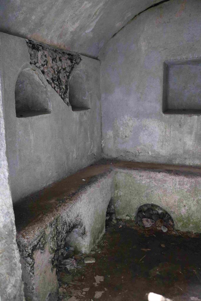 HGW22 Pompeii. September 2019. 
Looking towards north and east walls from doorway. Photo courtesy of Aude Durand.
