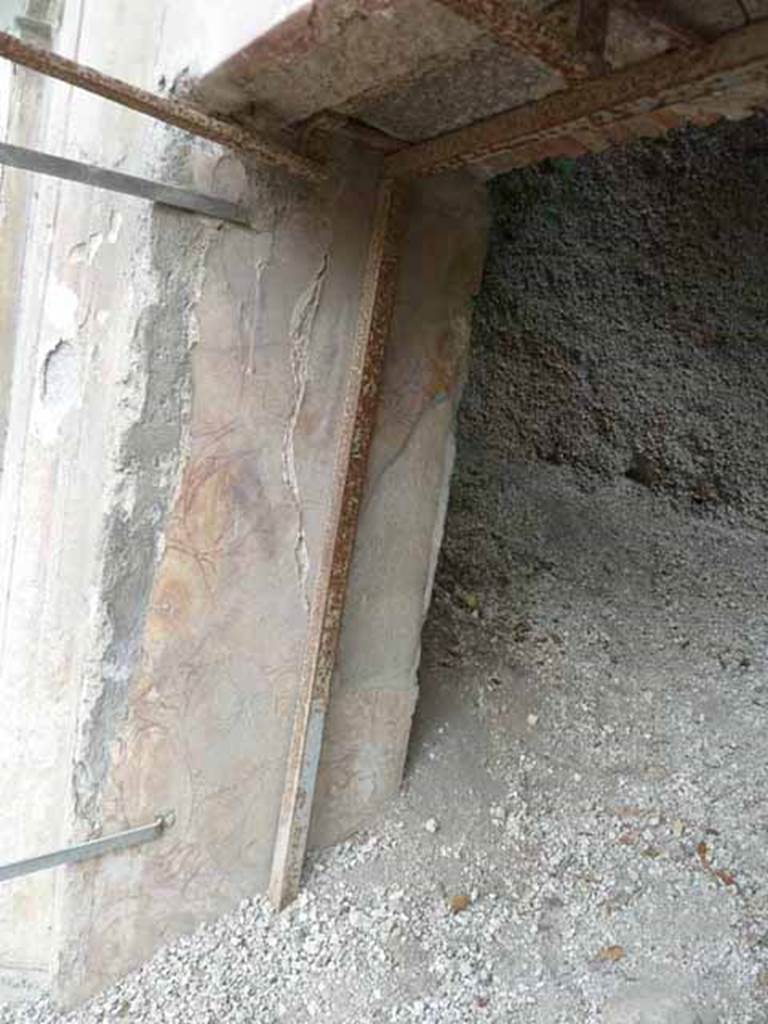 Pompeii Porta Nocera. Tomb 19ES. May 2010.
East side of doorway, still full of lapilli.