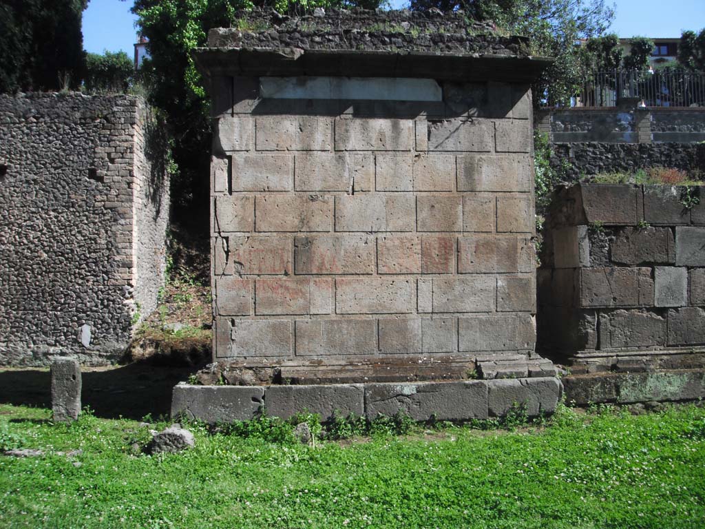 Pompeii Porta Nocera. June 2012. Looking south towards north side of Tomb 17OS. Photo courtesy of Ivo van der Graaff.