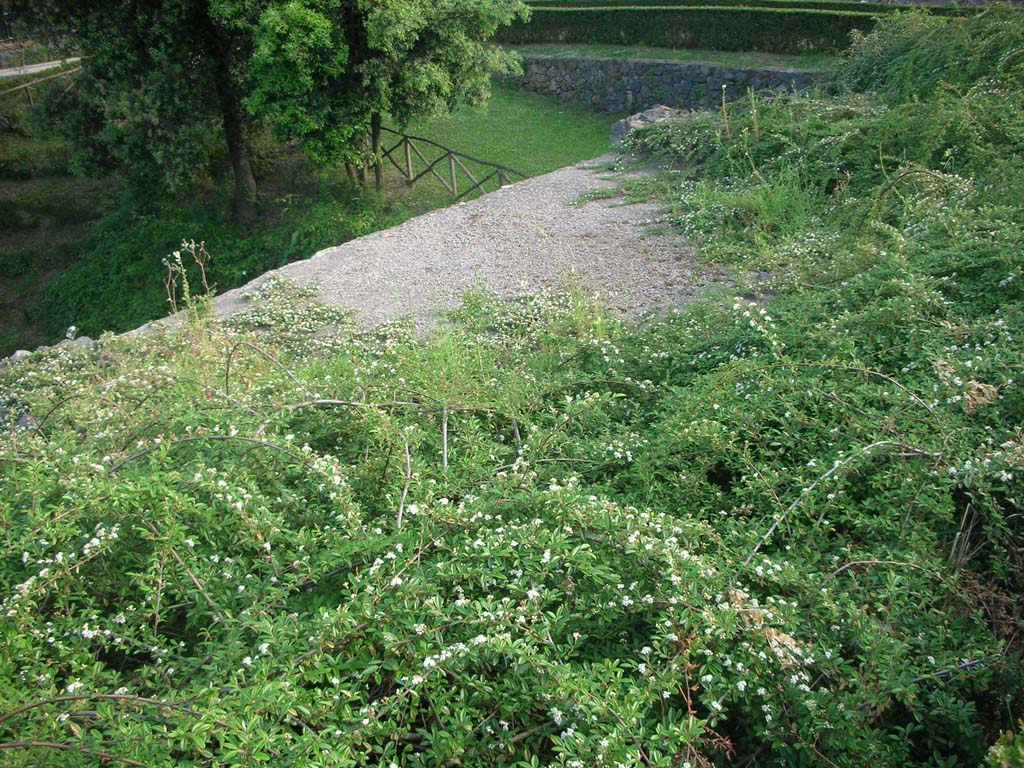Tower II, Pompeii. May 2010. Looking south-west from upper floor. Photo courtesy of Ivo van der Graaff.