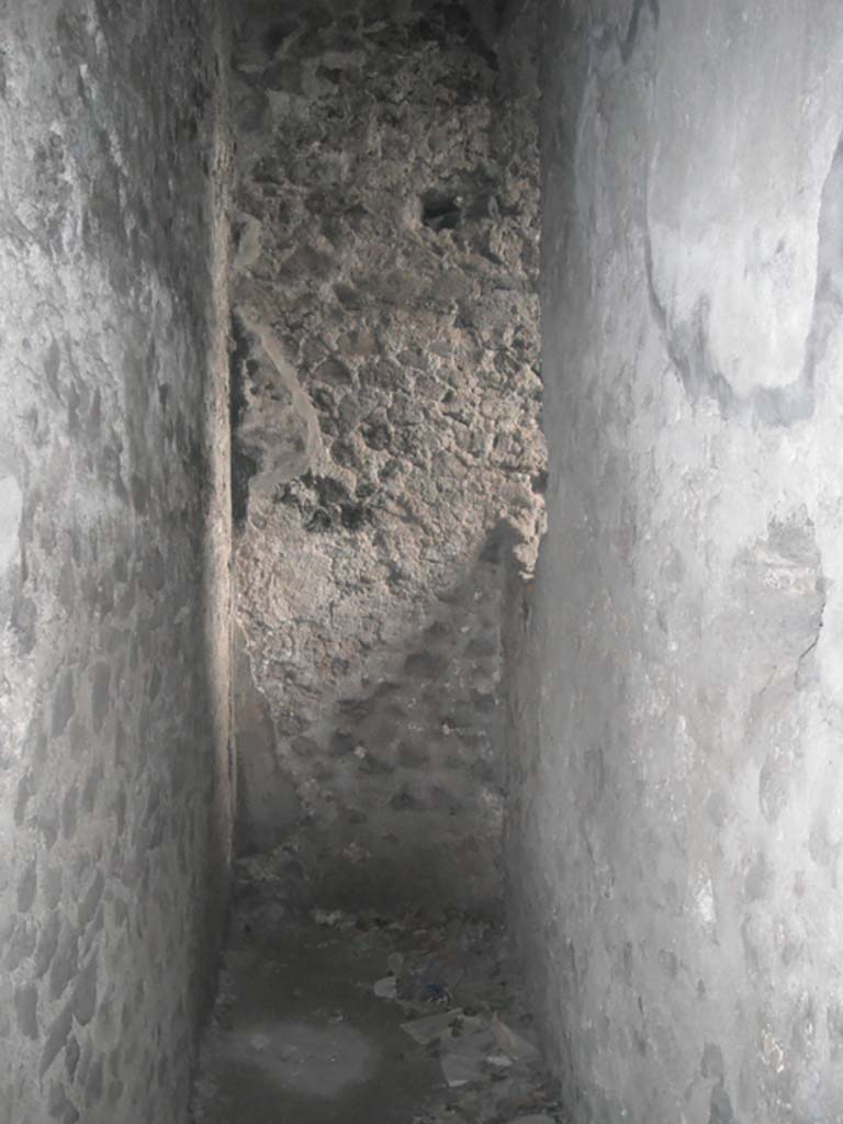 Tower VI, Pompeii. May 2011. Interior passageway. Photo courtesy of Ivo van der Graaff.