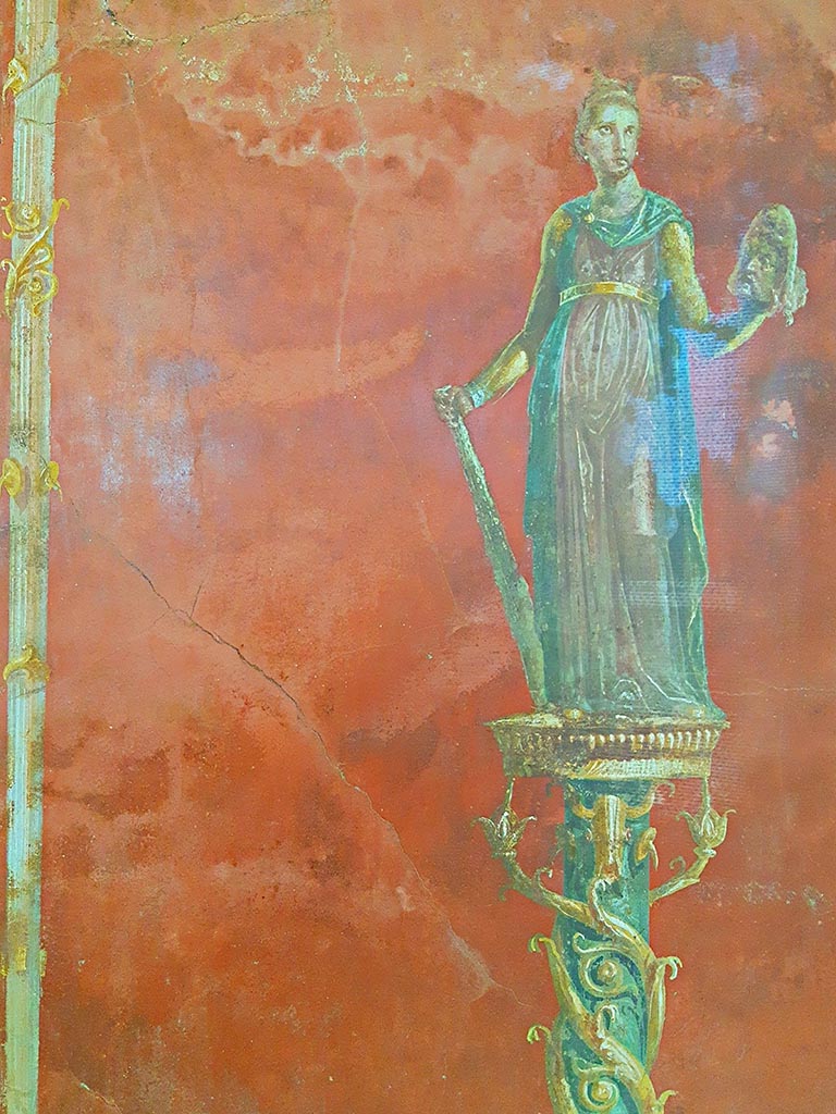 Complesso dei triclini in località Moregine a Pompei. September 2024.
Triclinium A, east wall. Melpomene the muse of tragedy with tragic mask and club.
Photo courtesy of Giuseppe Ciaramella.
