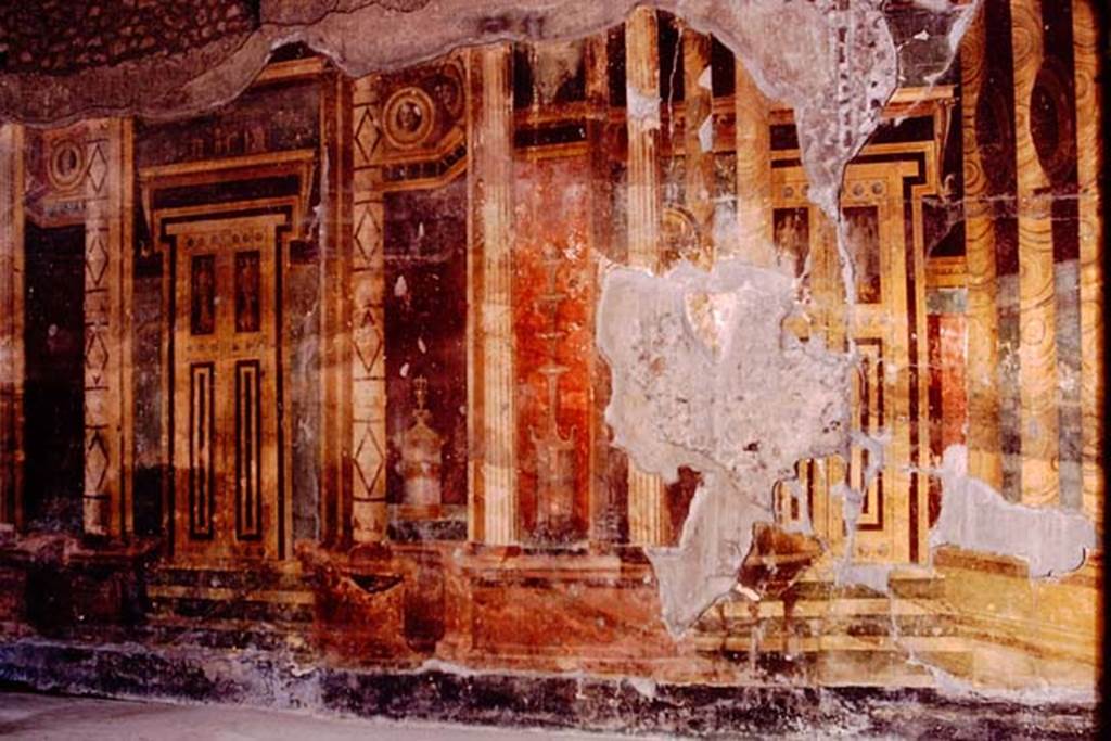 Oplontis, 1974. Room 5, painted wall from atrium with painted imitation doorways. Photo by Stanley A. Jashemski.   
Source: The Wilhelmina and Stanley A. Jashemski archive in the University of Maryland Library, Special Collections (See collection page) and made available under the Creative Commons Attribution-Non Commercial License v.4. See Licence and use details. J74f0660
