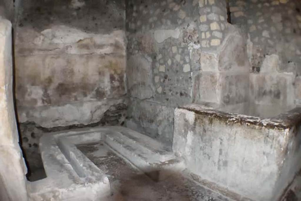 Oplontis Villa of Poppea, April 2018. Room 48, looking north to latrine, and tub/basin, on right. Photo courtesy of Ian Lycett-King. Use is subject to Creative Commons Attribution-NonCommercial License v.4 International.
