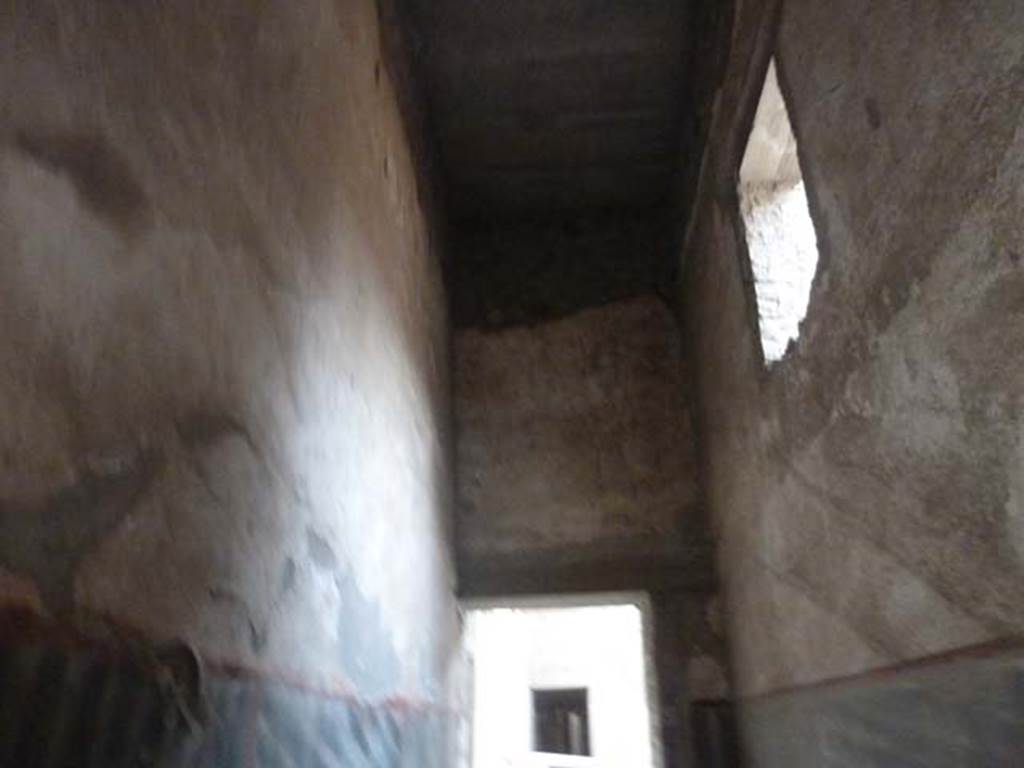 Oplontis, September 2015. Room 67, upper area, looking north.
