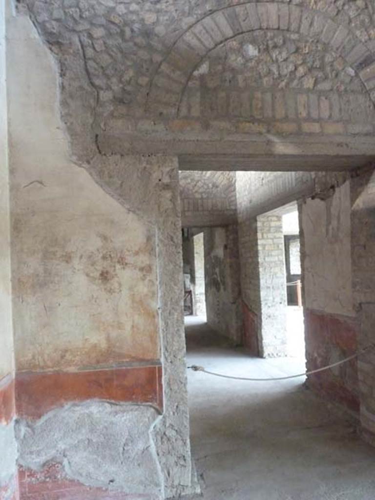Oplontis, September 2015. Room 88, north wall, looking through doorway into room 90. 