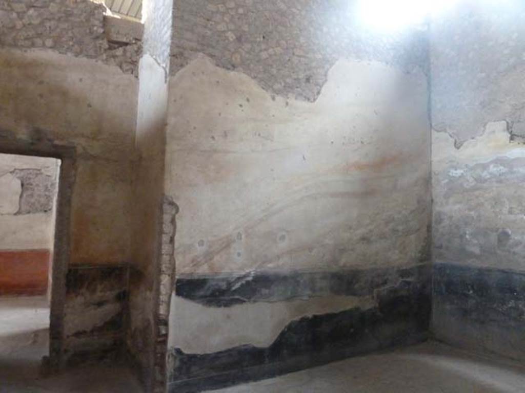 Oplontis, September 2015. Room 93, looking towards south wall on western side of entrance doorway from room 90.