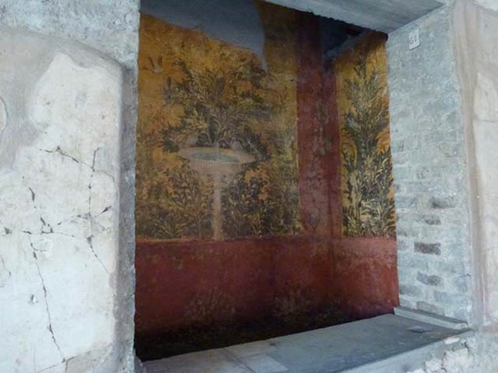 Oplontis Villa of Poppea, September 2015. Room 65, north wall, looking north-east towards window into room 68.

