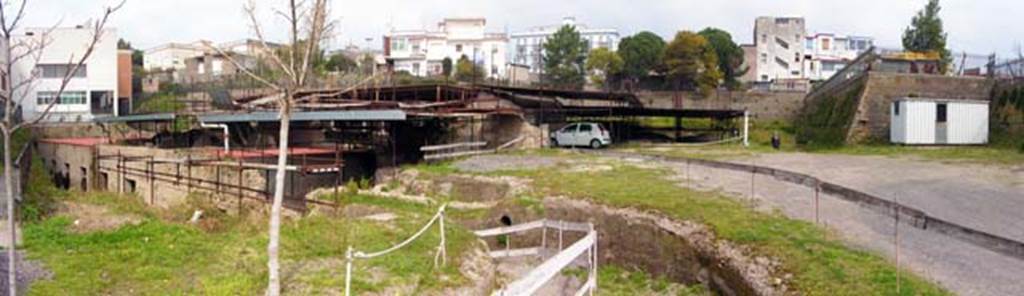 Oplontis, Villa of Lucius Crassius Tertius. March 2005. Looking north from the entrance to the site. Photo courtesy of Massimo Gravili.