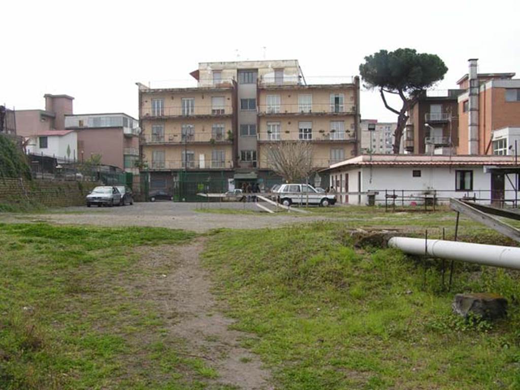 Oplontis, Villa of Lucius Crassius Tertius. March 2005. Looking south towards entrance on Via Gioacchino Murat. Photo courtesy of Massimo Gravili.