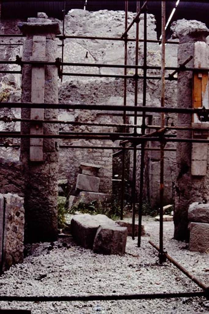 Oplontis, Villa of Lucius Crassius Tertius. 1984? Looking south from courtyard 27 to doorway to room 14.
Source: The Wilhelmina and Stanley A. Jashemski archive in the University of Maryland Library, Special Collections (See collection page) and made available under the Creative Commons Attribution-Non Commercial License v.4. See Licence and use details.
Oplo0180