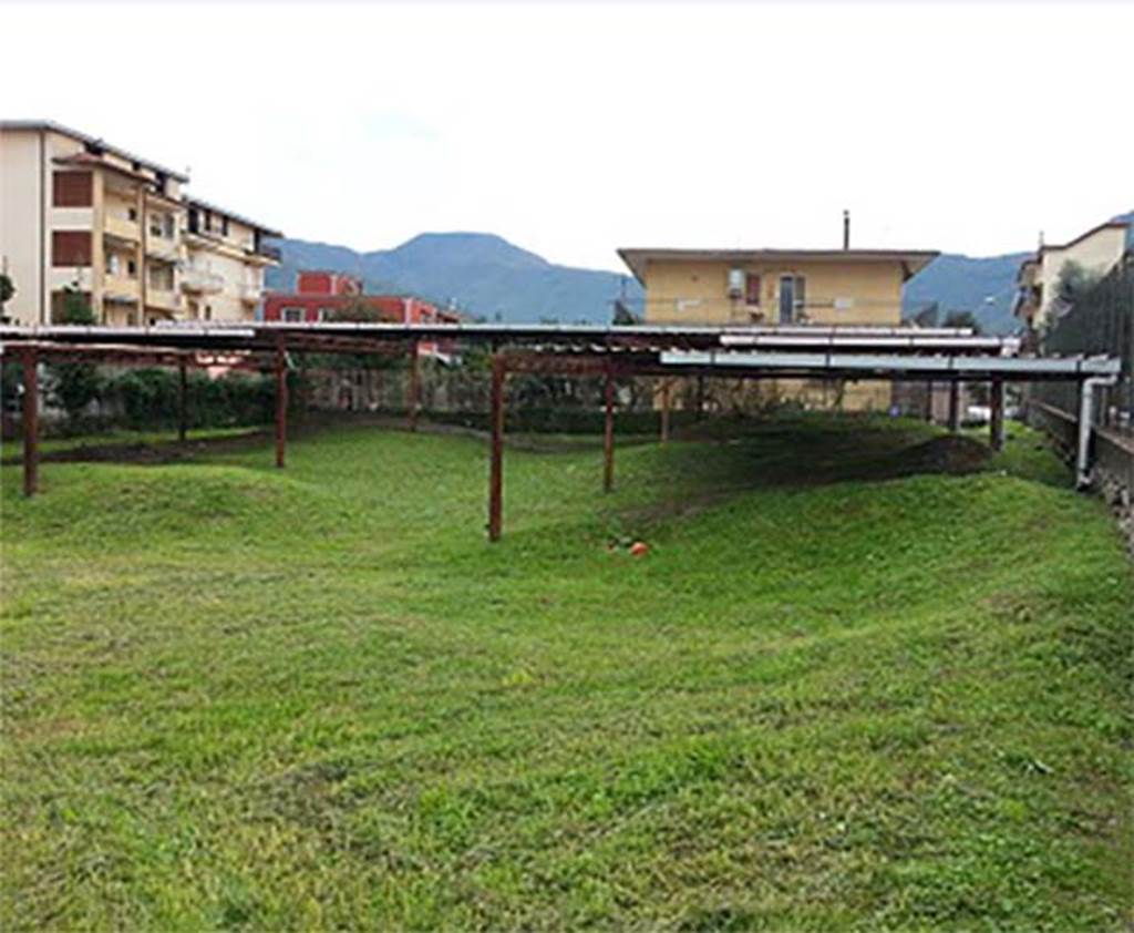 Gragnano, Villa rustica in Località Carmiano, Villa A. 2013. Looking south from entrance.
The villa is now buried for preservation and in anticipation of a future excavation and restoration. 
