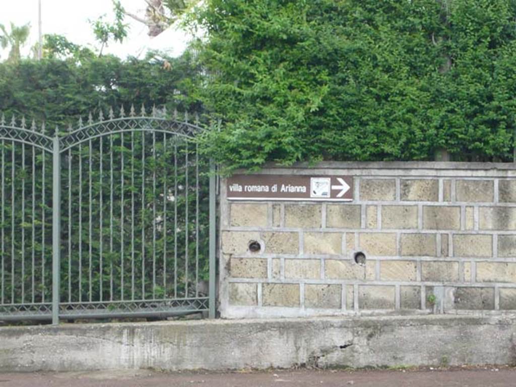Stabiae, Villa Arianna, May 2010. Directions from roadway. Photo courtesy of Buzz Ferebee.