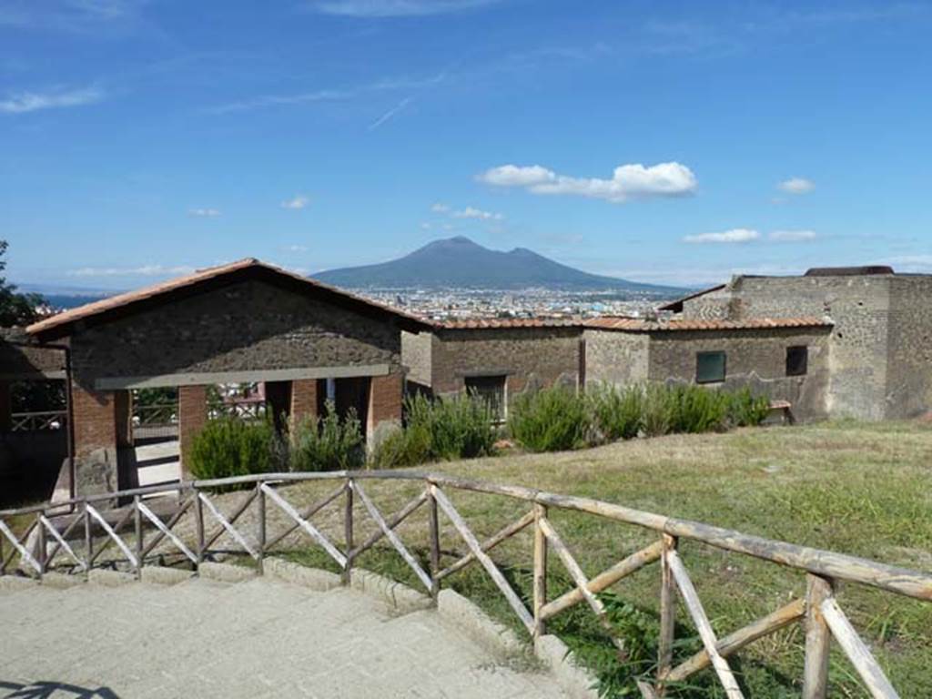 Stabiae, Villa Arianna, September 2015. Looking north from entrance steps.