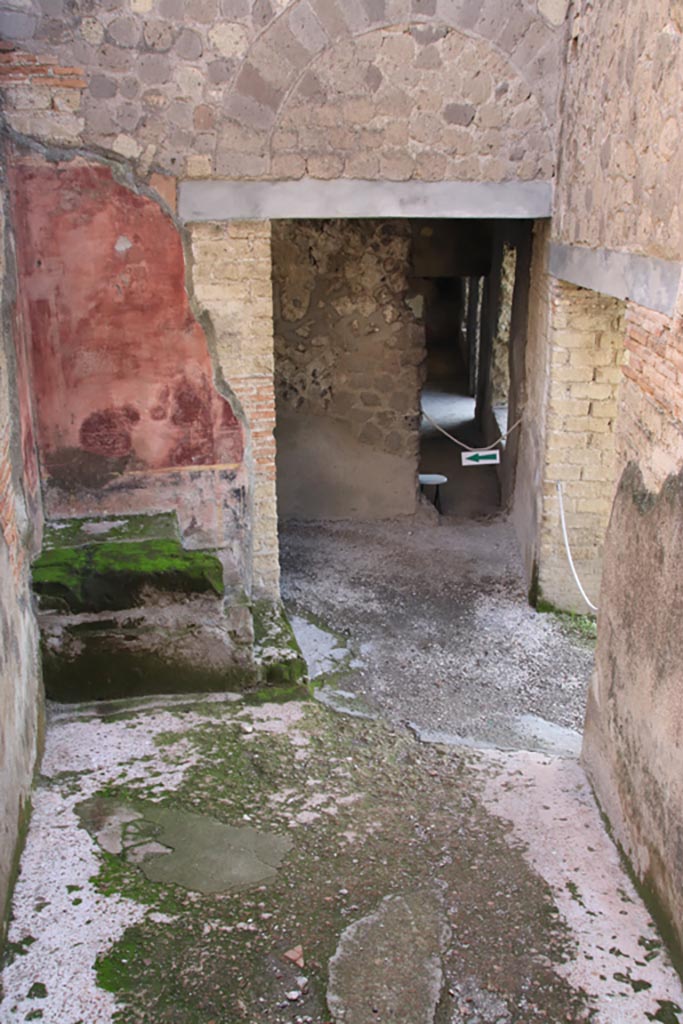 Stabiae, Villa Arianna, October 2022.
Room G, looking south towards doorway to entrance hallway L. Photo courtesy of Klaus Heese