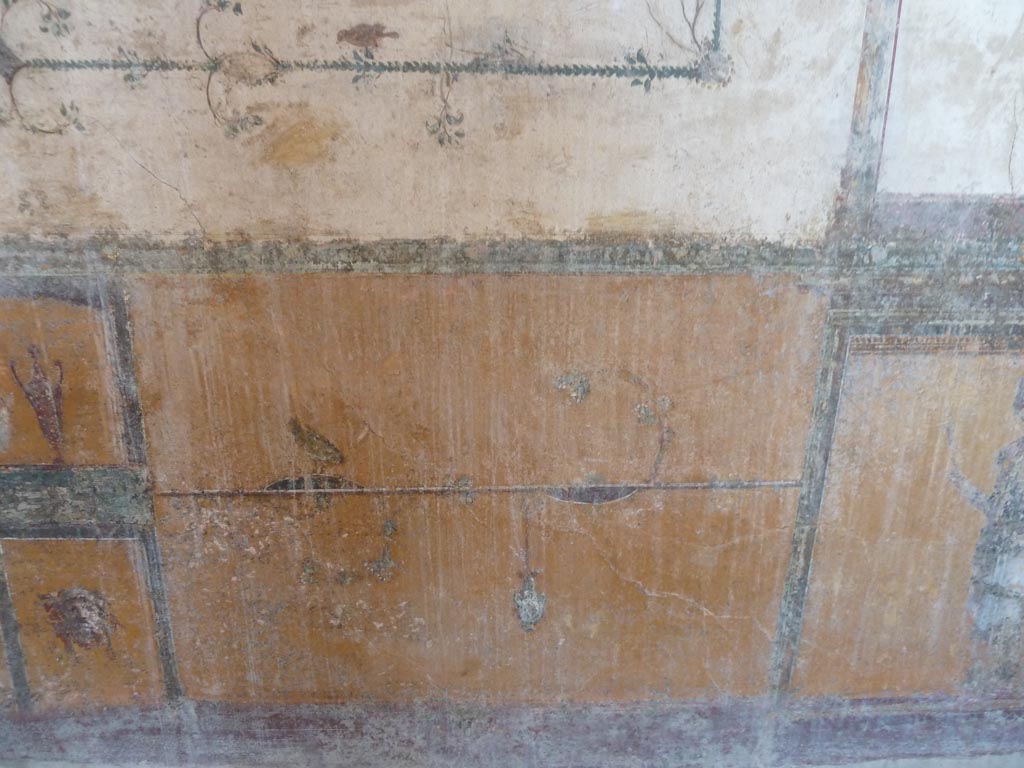 Stabiae, Villa Arianna, September 2015. Room 12, lower wall and zoccolo (dado) of south wall.