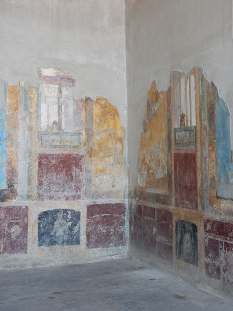 Stabiae, Villa Arianna, June 2019. Room 3, south-west corner. Photo courtesy of Buzz Ferebee.
