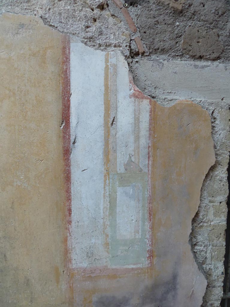 Stabiae, Villa Arianna, September 2015. Room 22, painted panel on north side of doorway in east wall.