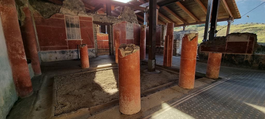 Stabiae, Villa Arianna, December 2023. Looking from north portico. Photo courtesy of Miriam Colomer.

