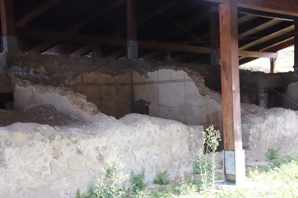 Stabiae, Villa Arianna, September 2021. Looking towards room 81 on east side of ramp 76. Photo courtesy of Klaus Heese.