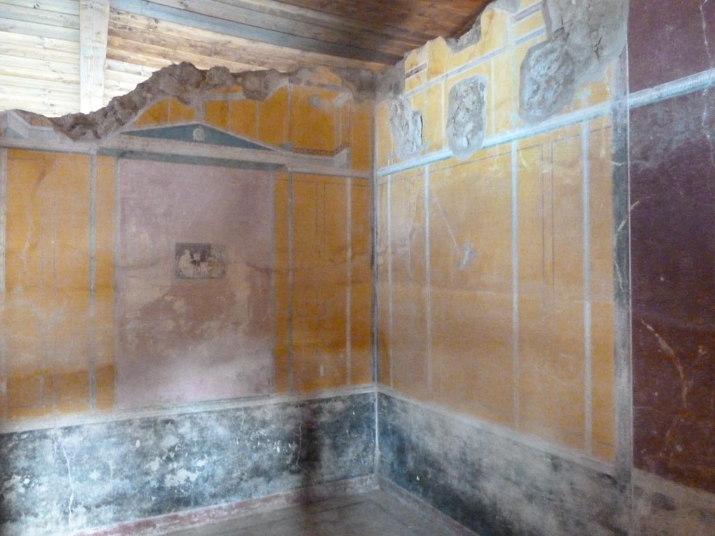 Stabiae, Villa Arianna, September 2015. W.28, looking towards south-east corner.