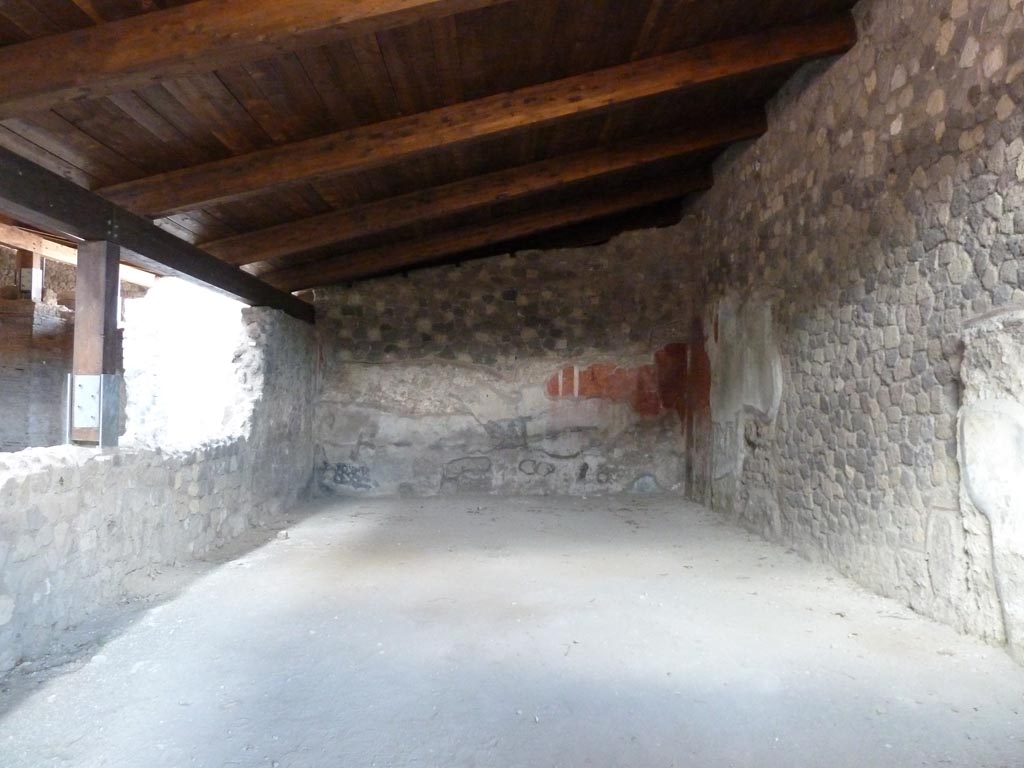 Stabiae, Villa Arianna, September 2015. Room 27, looking north across room.