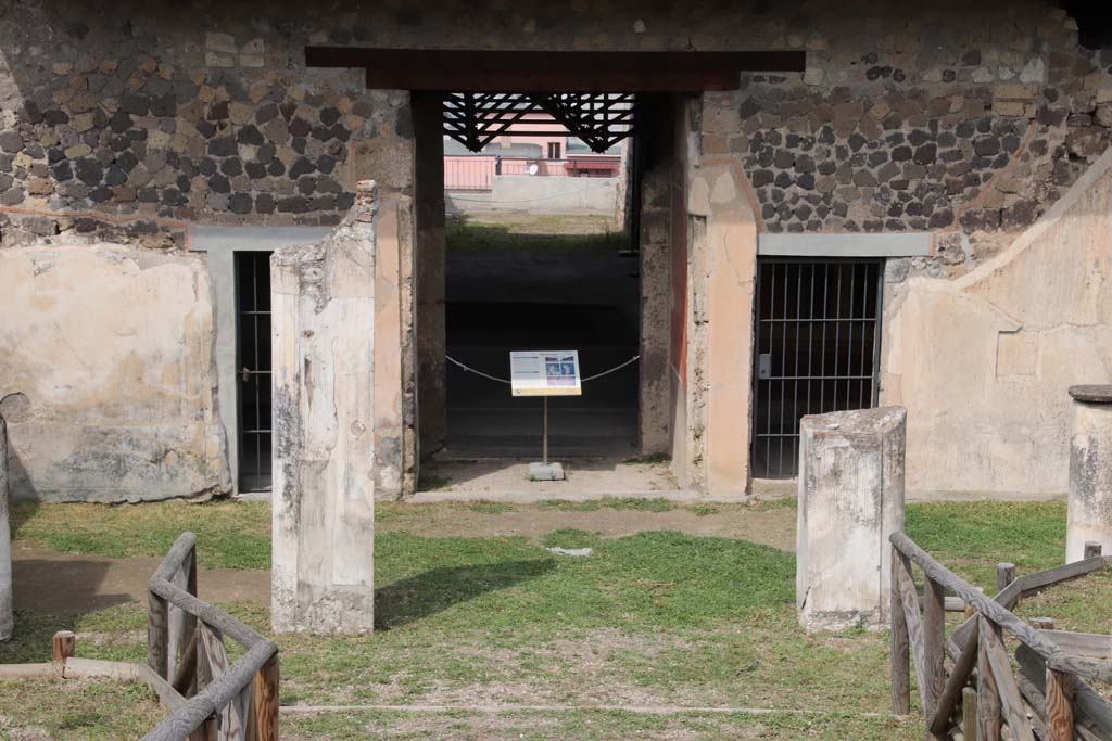 Stabiae, Villa Arianna, September 2021. 
W.22, looking across the north portico of the courtyard towards doorway to atrium. Photo courtesy of Klaus Heese.
