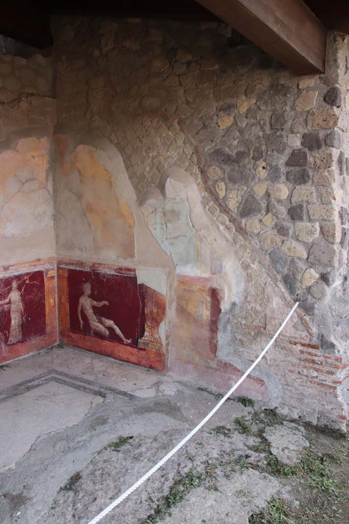 Stabiae, Villa Arianna, September 2021. Room 17, looking towards west wall in south-west corner. Photo courtesy of Klaus Heese.