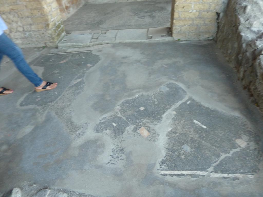 Stabiae, Villa Arianna, September 2015. Room 34, looking west across floor towards threshold into room 40.