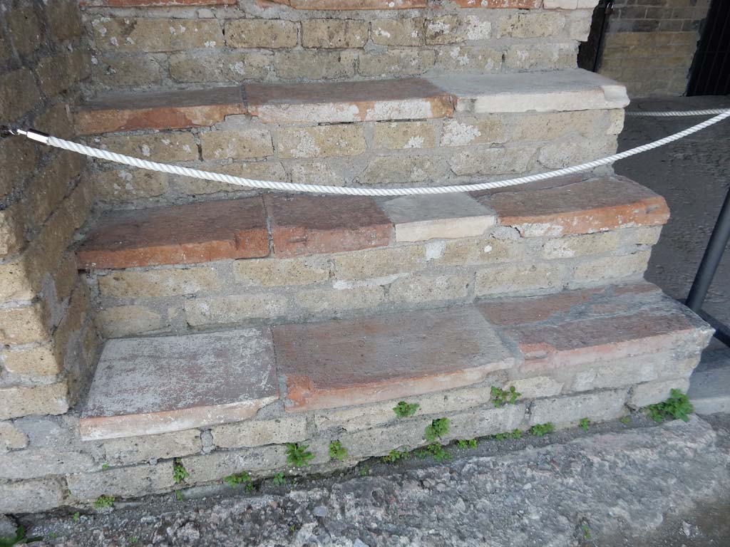 Stabiae, Villa Arianna, June 2019. Room 34, base of steps to upper floor. Photo courtesy of Buzz Ferebee.