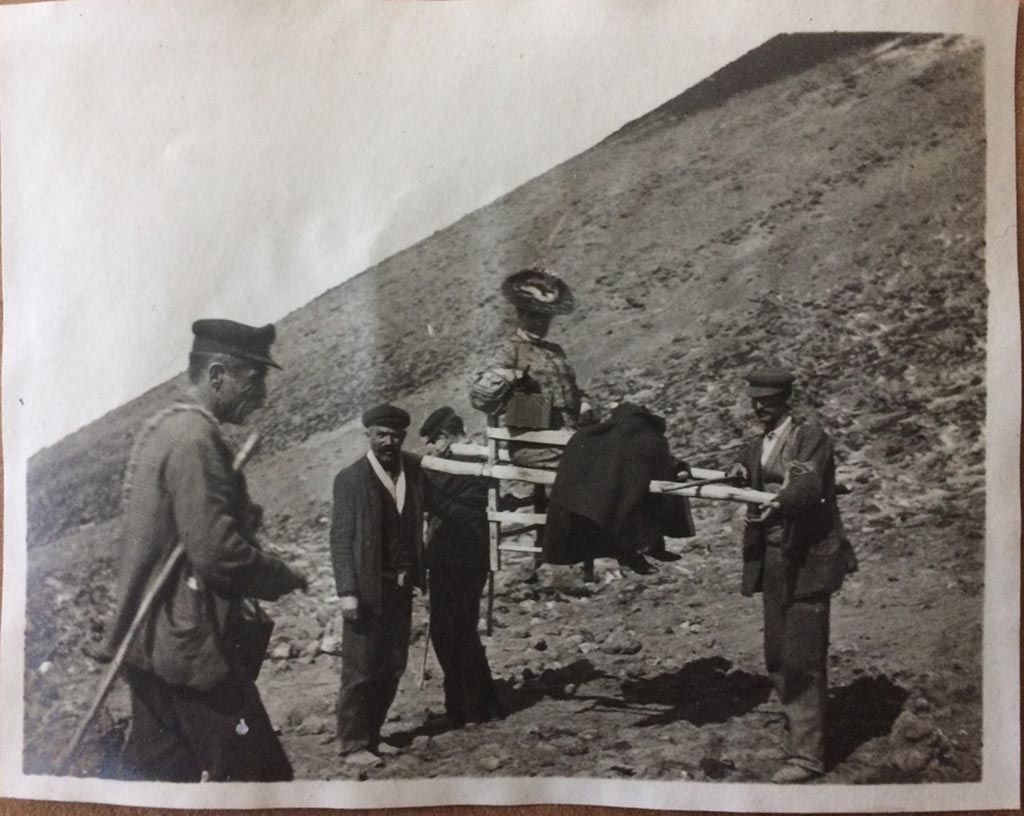 Vesuvius, August 27, 1904. A family member carried in a sedan-chair. Photo courtesy of Rick Bauer.