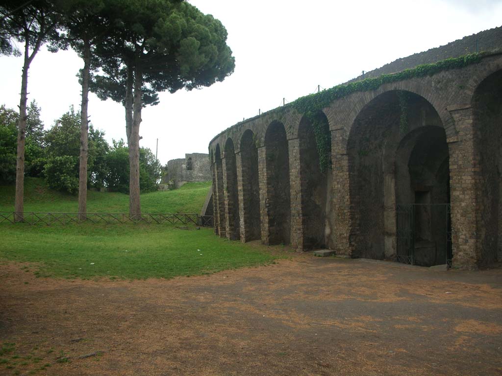 Tower VI, Pompeii. May 2010. Looking east from Amphitheatre towards upper floor of Tower VI. Photo courtesy of Ivo van der Graaff.