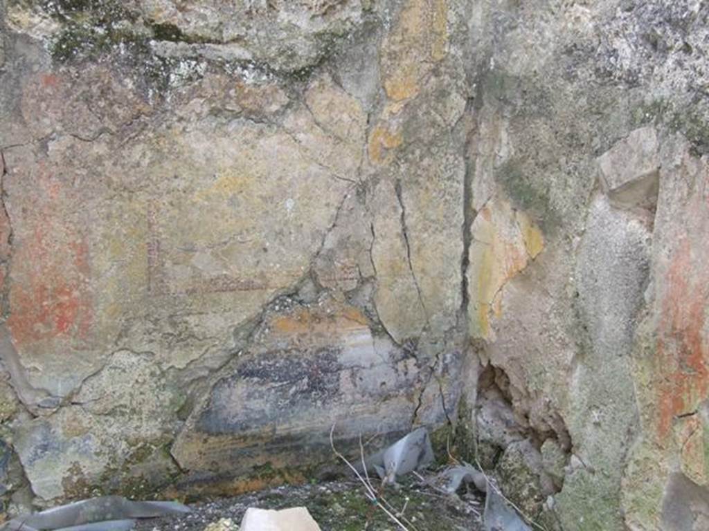 I.9.12 Pompeii. March 2009. Room 4. West wall, South west corner.