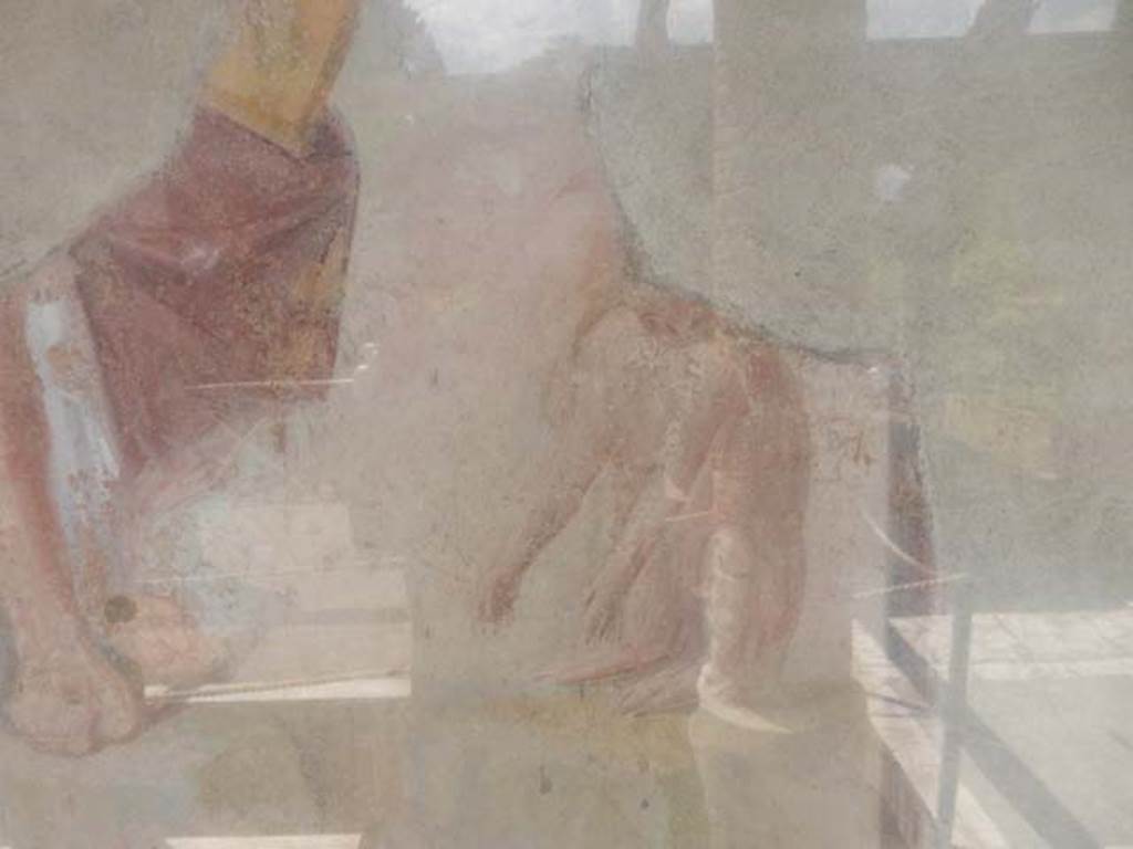 II.2.2 Pompeii. May 2016. Room “i”, detail from wall painting at west end of north wall of upper euripus. Photo courtesy of Buzz Ferebee.