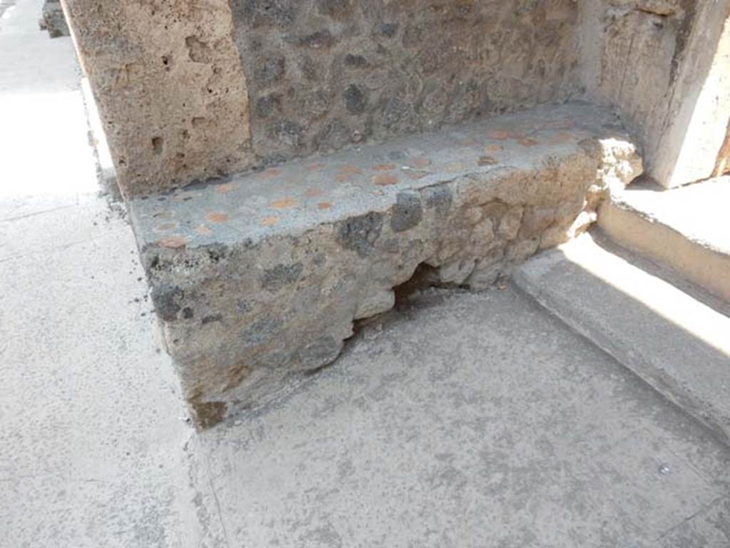II.2.2 Pompeii. May 2016. Bench on east side of entrance doorway. Photo courtesy of Buzz Ferebee.