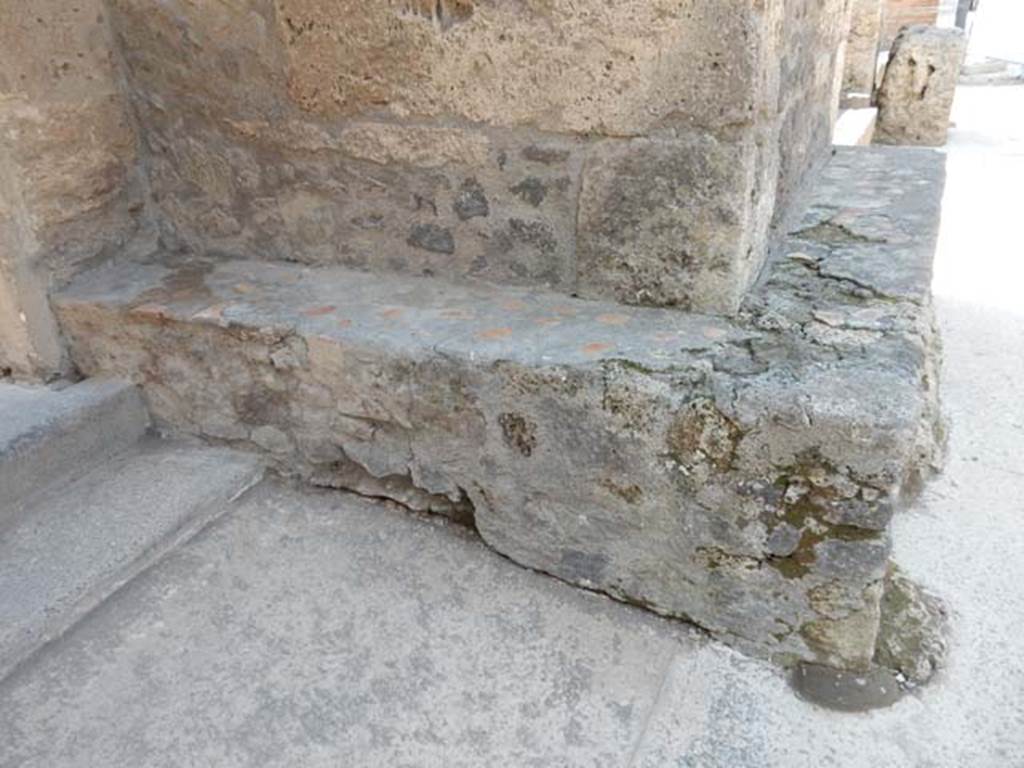 II.2.2 Pompeii. May 2016. Bench on west side of entrance doorway. Photo courtesy of Buzz Ferebee.
