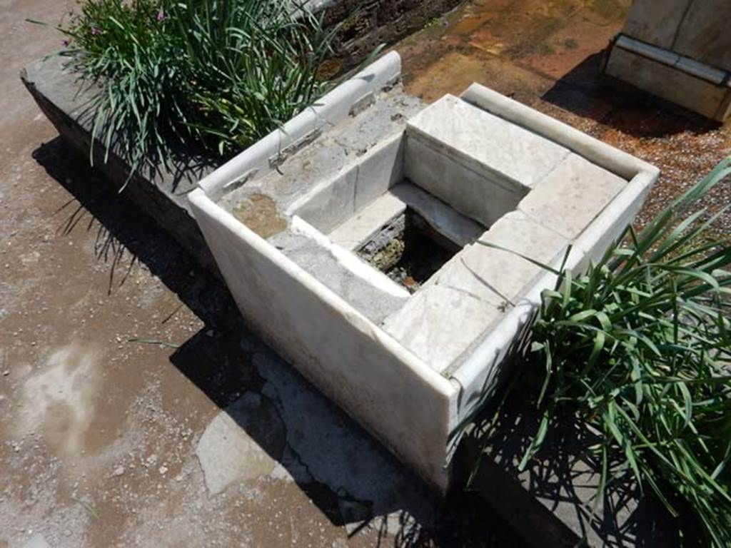 II.2.2 Pompeii. May 2016. Room 2, north side of impluvium. Photo courtesy of Buzz Ferebee.