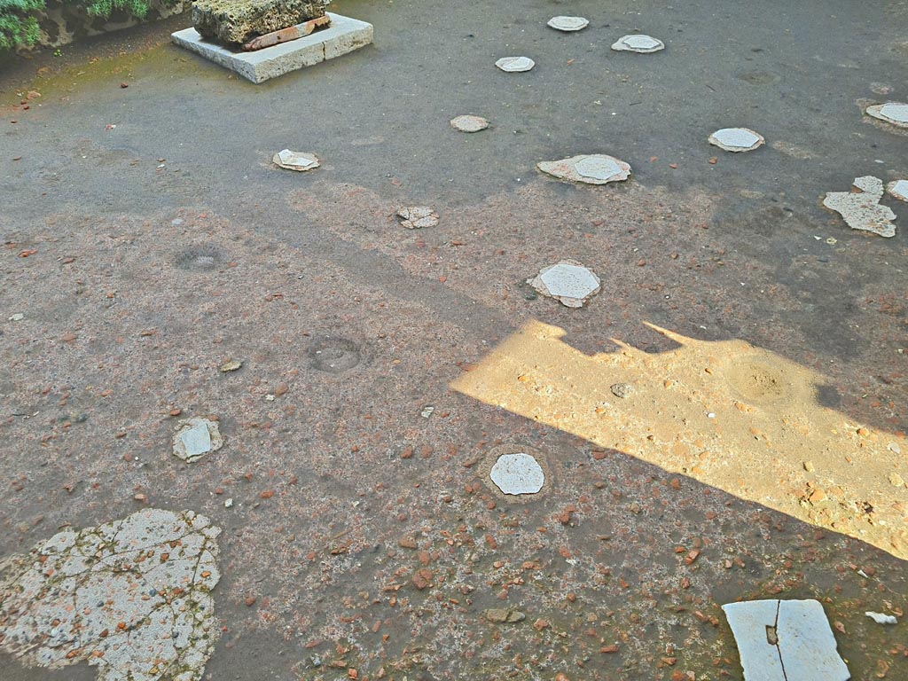 II.2.2 Pompeii. March 2024. Room 2, remains of flooring in atrium. Photo courtesy of Giuseppe Ciaramella.