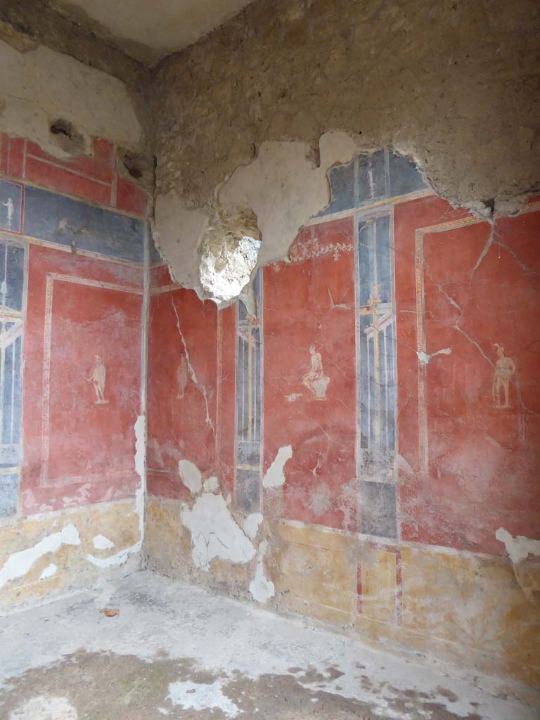 II.2.2 Pompeii. January 2017. Room “b”, north-west corner and north wall.
Foto Annette Haug, ERC Grant 681269 DÉCOR.